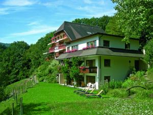 Schwarzwald: Heilfasten, Smoothiefasten mit ganzheitlichem Begleitprogramm am Sommerberg
